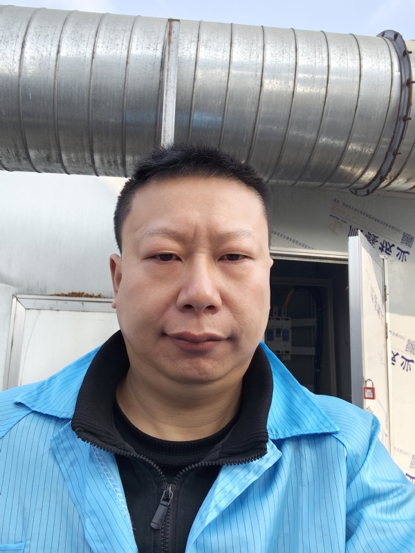 太阳迷眼的第一张照片--重庆残疾人相亲网